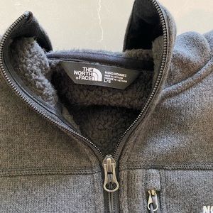 Men’s The North Face Fleece jacket